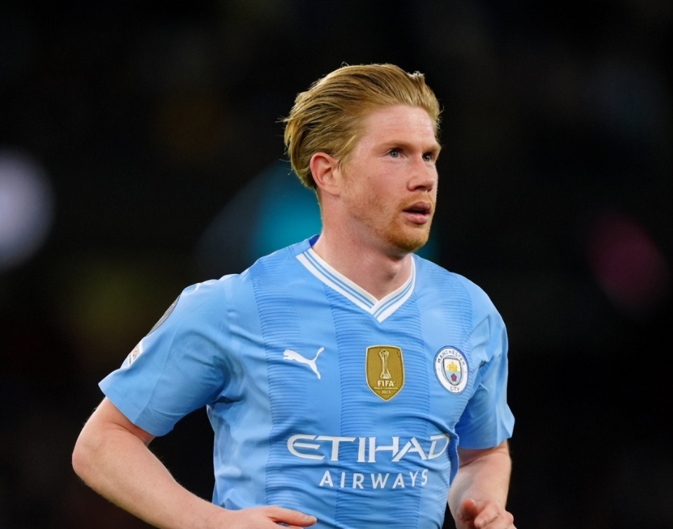 德转最新俱乐部身价排名：皇马13.8亿欧排名第一（德转发布最新俱乐部身价榜：皇马以13.8亿欧领跑）