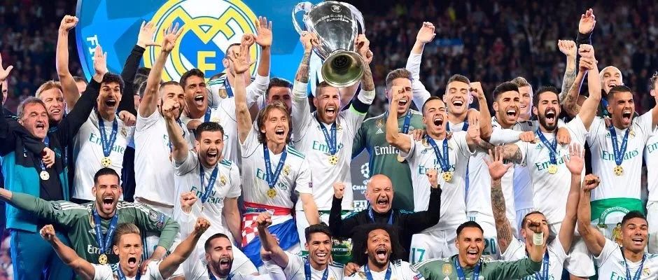 法媒：萨福诺夫在点球第三轮已经骨折，随后又扑了两个点球（法媒：萨福诺夫点球大战第三轮时已骨折，随后仍扑出两粒点球）