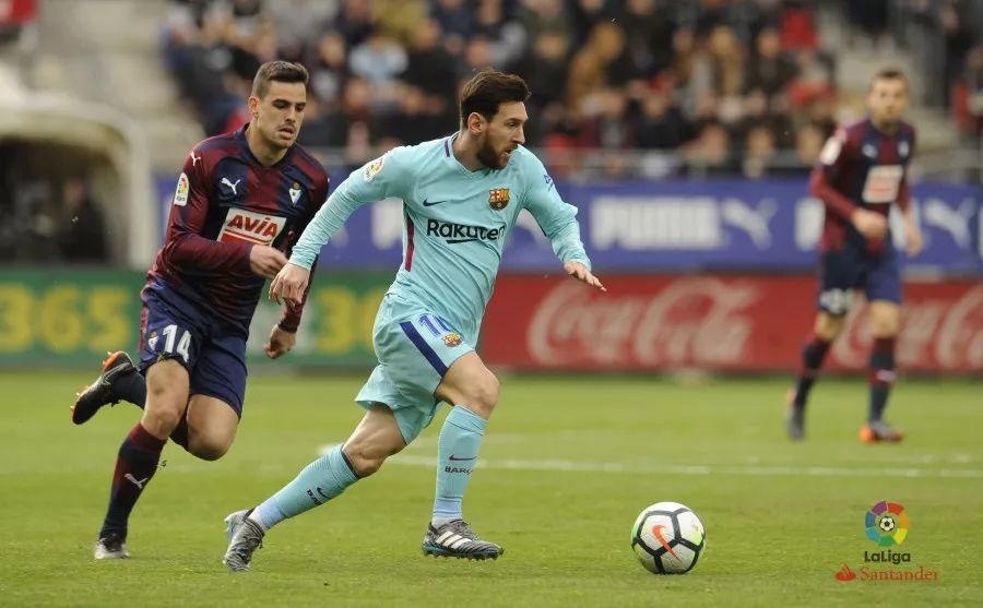 比利时11月世预赛大名单：库尔图瓦领衔，多库、特罗萨德在列（比利时11月世预赛名单出炉：库尔图瓦压阵，多库、特罗萨德入围）