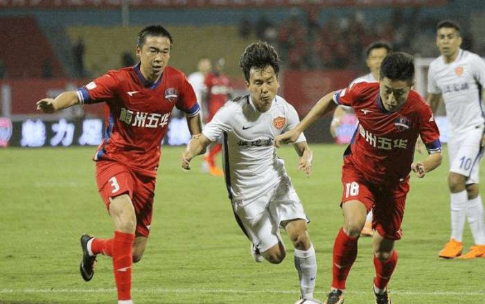 早报：米兰0-2遭那不勒斯淘汰，佛罗伦萨0-1洛桑（晨报：米兰0-2不敌那不勒斯出局，佛罗伦萨0-1负于洛桑）